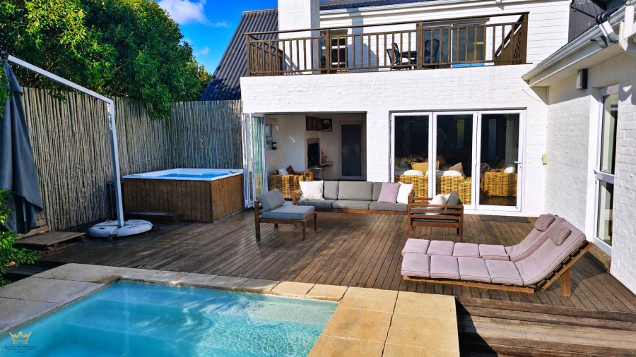 4 Bedroom Property for Sale in Bettys Bay Western Cape